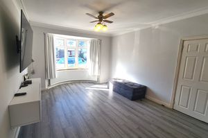 Lounge- click for photo gallery